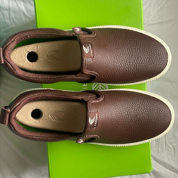 Cariuma Other - Dark brown slip on sneakers